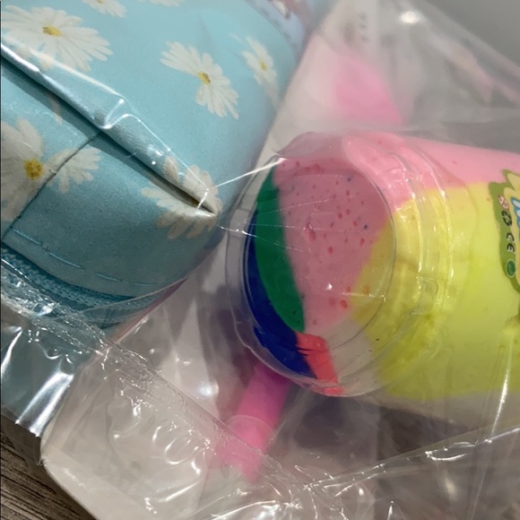 Hello Kitty Set - Picture 3 of 5